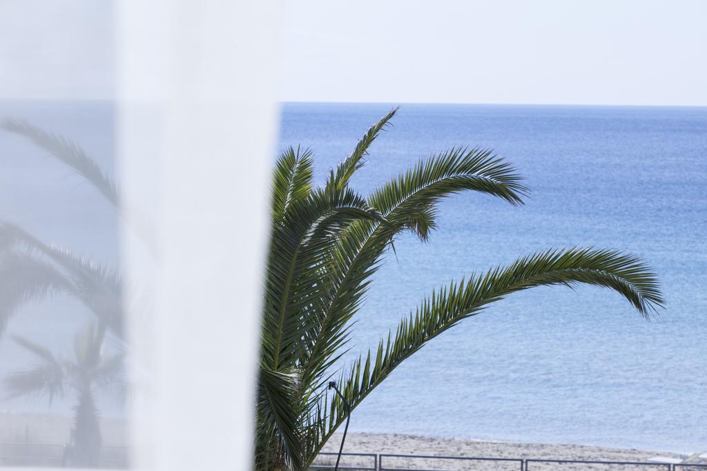 Sud Beach Hotel Fronte Mare By Ria Hotels Marina Di Pulsano Ngoại thất bức ảnh